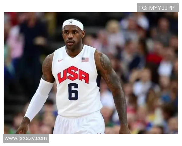 詹姆斯与足球明星的实力对比谁更胜一筹引发的讨论与思考